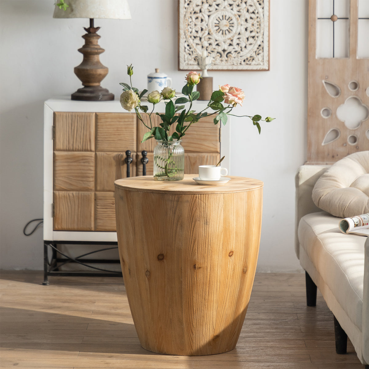 21.06'Vintage Style Bucket Shaped Coffee Table for Office, Dining Room and Living Room