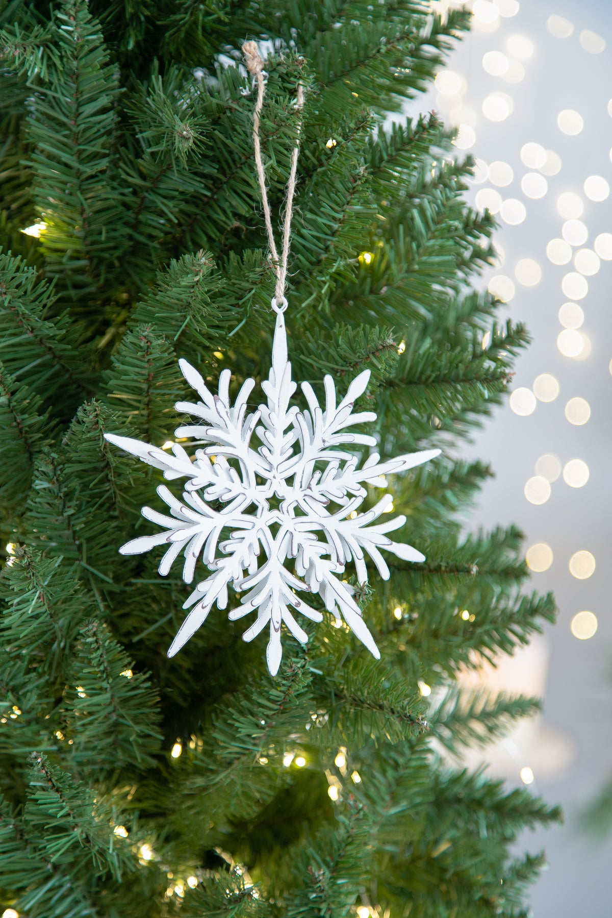 6.1x1.8x6.3' Iron Snowflake Hanger, Decorative Hanging Ball Christmas Tree Ornaments for Holiday Party Decorations, Set of 6